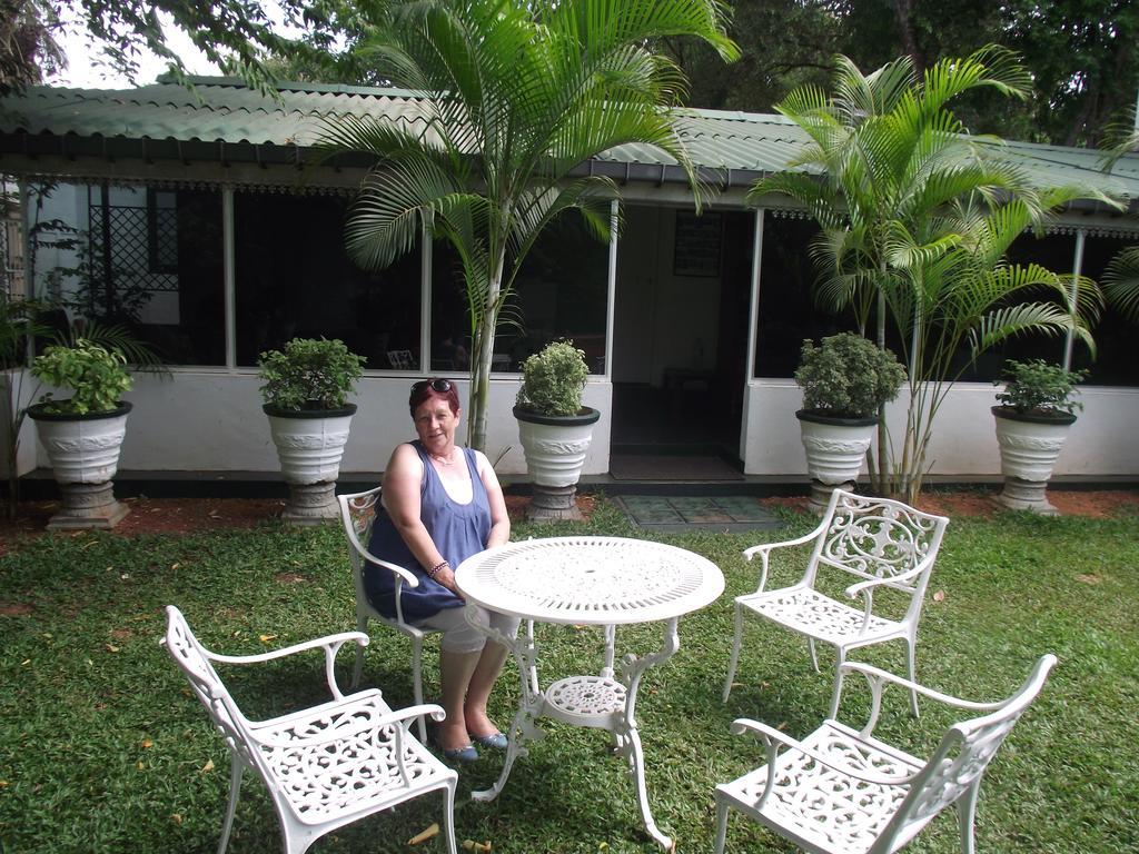 Levi'S Tourist - Anuradhapura Hotel Exterior foto