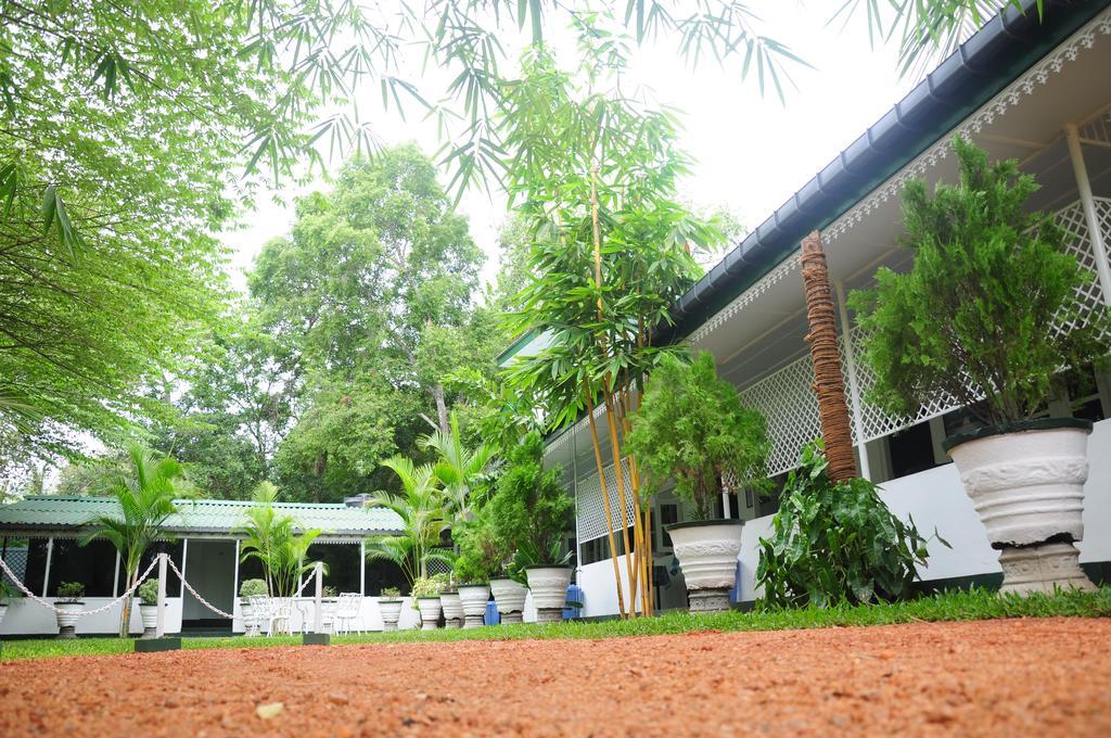 Levi'S Tourist - Anuradhapura Hotel Exterior foto